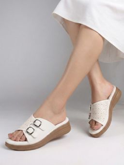 SHUZ TOUCH - Women Comfort White Platform Sandals