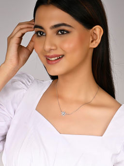 RACHIVA - 925 Sterling Silver Snowflake Floral Pendant Necklace