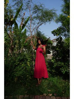 Taru Jaipur - Magenta Daphne Midi Dress