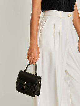 Accessorize London - Women'S Black Bow Square Sling Bag