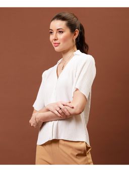 AAREIN - Women White Pleated Shirt