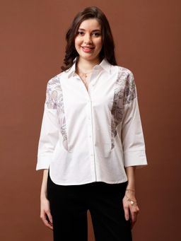 AAREIN - Women White Beige Triangular Patch Shirt