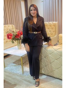 Label Swish - Black Feathered Sleeves Blazer with Pants
