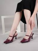 Maroon color option, Currently selected
