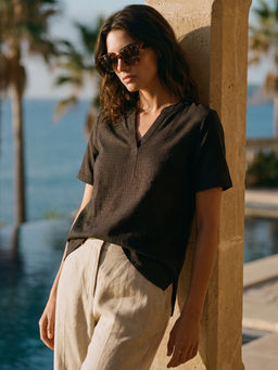 DaKauz - Black Artisan Top