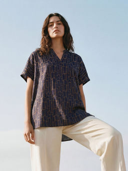 DaKauz - Black Artisan Grid Top