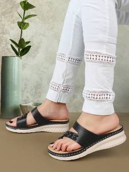 XE Looks - Women's Black Orthopaedic Sandals