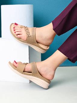 XE Looks - Women's Taupe Casual Comfort Sandals