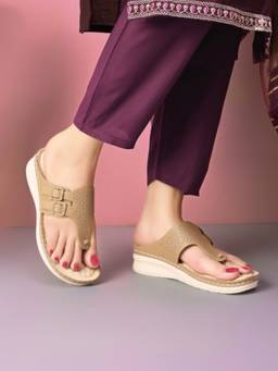 XE Looks - Women's Taupe Casual Comfort Sandals
