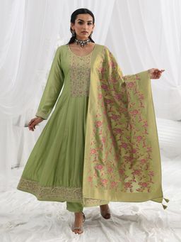 Libas - Green Embroidered Zari Straight Kurta And Pant With Dupatta