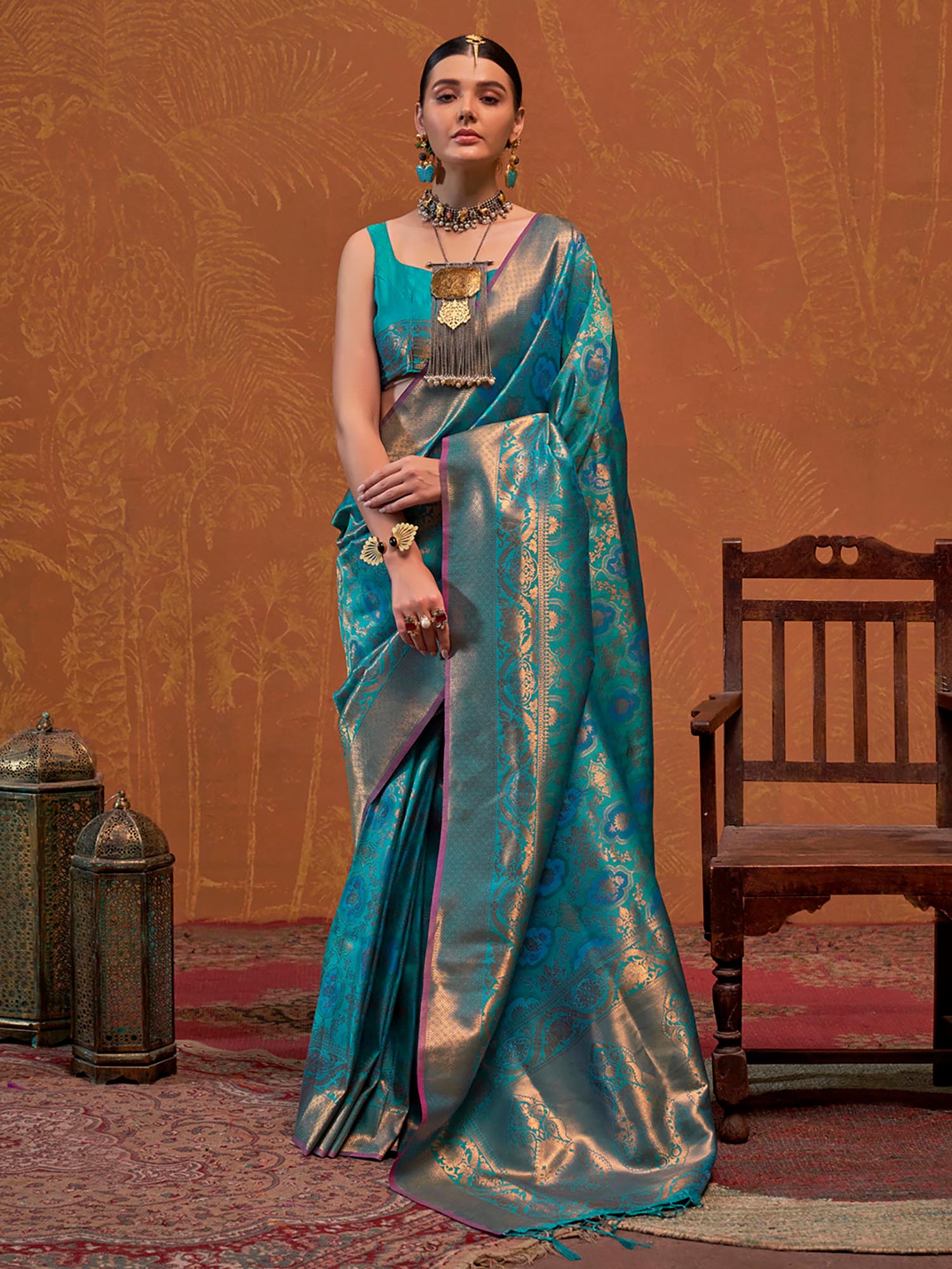 akhilam Women's Silk Blend Teal Blue Woven Design Designer Saree with Unstitched Blouse-picture-14