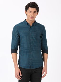 Lee - Men Blue Stripes Slim Fit Shirt