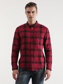Red color option, Sold out, Currently selected