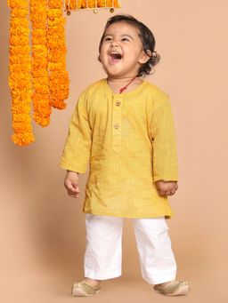 Vastramay - Infant Boys Yellow Pure Cotton Kurta Pyjama (Set of 2)