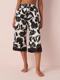 La Vie En Rose - Satin Capri - Black