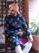 Navy Blue color option, Currently selected