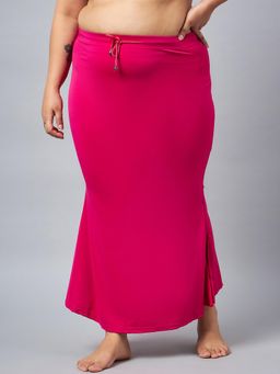 G Heist - Women Magenta Plus Size Solid Skinny Fit Saree Shapewear