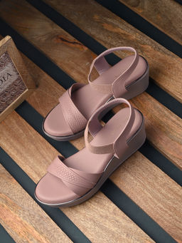 CLOG LONDON - Womens Peach Round Toe Heels