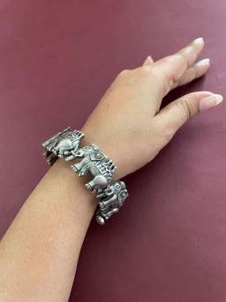 Digital Dress Room - Elephant Design Oxidised Bangle- Kada
