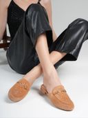 Tan color option, Currently selected