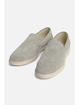 Snitch - Men Grey Loafers