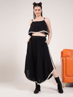 Deebaco - Women Black Rayon Solid Crop Top with Skirt