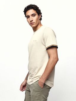 Dennis Lingo - Men Cream Solid Round Neck Half Sleeves Relaxed Fit T-Shirt