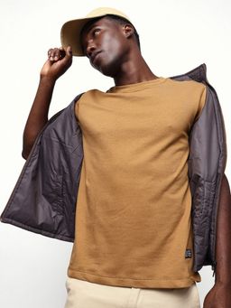 Dennis Lingo - Men Brown Solid Round Neck Half Sleeves Relaxed Fit T-Shirt