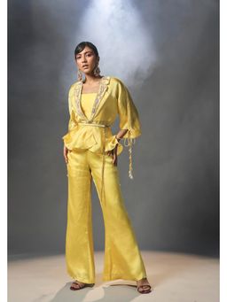 ISHA GUPTA TAYAL - Yellow Organza Co-Ord Set With Belt