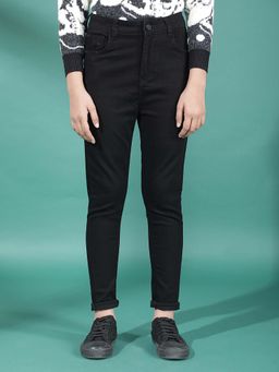CRIMSOUNE CLUB - Black Solid Skinny Fit Jeans