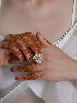 Shlok Jewels - Women White 18K Gold Plated Floral Jadau Kundan Ring