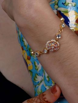 Shlok Jewels - Women White 18K Gold Plated Jadau Kundan Bracelet