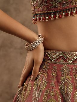 Curio Cottage - White Pearl Stringed Kundan Mosaic Bangle (2.4)