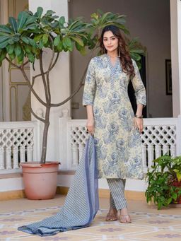 MEENA BAZAAR - Women Purple Cotton Paisley Kurta with Pant and Dupatta