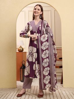 Yufta - Women Purple Cotton Floral Kurta with Pant and Dupatta