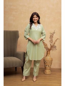 AADEWS - Women Green Cotton Embroidered Kurta with Pant