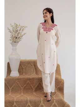 AADEWS - Women Off White Cotton Embroidered Kurta with Pant