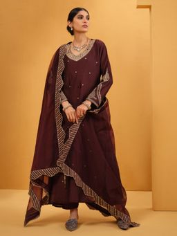 ISHIN - Women Brown Silk Blend Embroidered Kurta with Pant and Dupatta