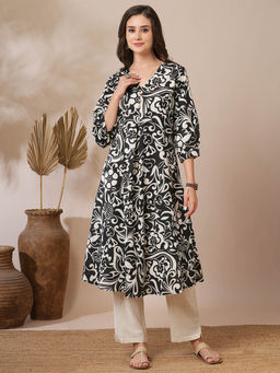 FASHOR - Black Floral Printed A-Line Pleated Kurta with Pant (Set of 2)