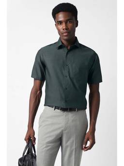 Van Heusen - Men Green Regular Fit Textured Half Sleeves Formal Shirt