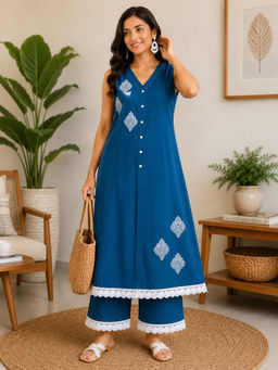 Indi Inside - Teal Embroidered Regular Kurta & Pant