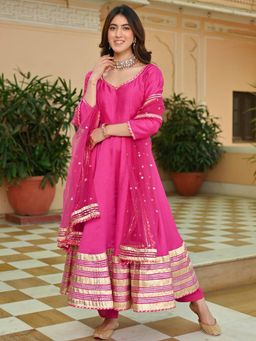 Lavanya The Label - Pink Solid/Plain Regular Anarkali Kurta Pant with Dupatta