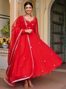 Lavanya The Label - Red Solid/Plain Regular Anarkali Kurta Pant with Dupatta