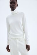 White color option, Sold out, Currently selected