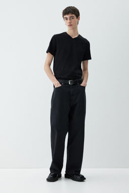 H&M - Men 5-Pack Slim Fit V-Neck T-Shirts