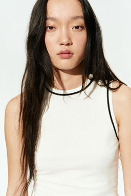 H&M - Women White Fine-Knit Sweater Vest