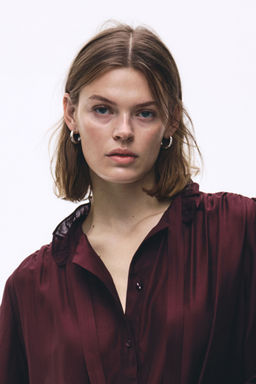 H&M - Women Red Bow-Collar Blouse
