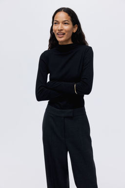H&M - Women Yellow Turtleneck Top