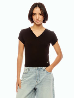 Calvin Klein - Solid Slim Fit Cotton T-Shirt