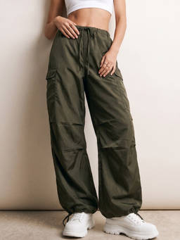 Outzidr - Olive Cargo Styled Parachute Pant